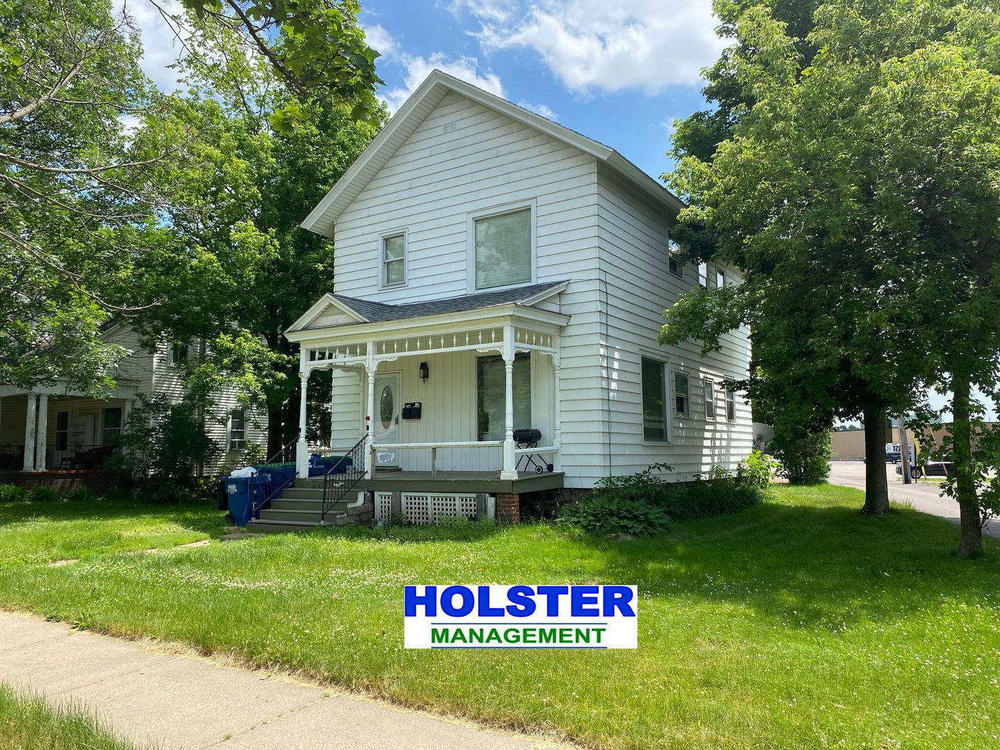 Wausau Apartment: 803 Franklin St