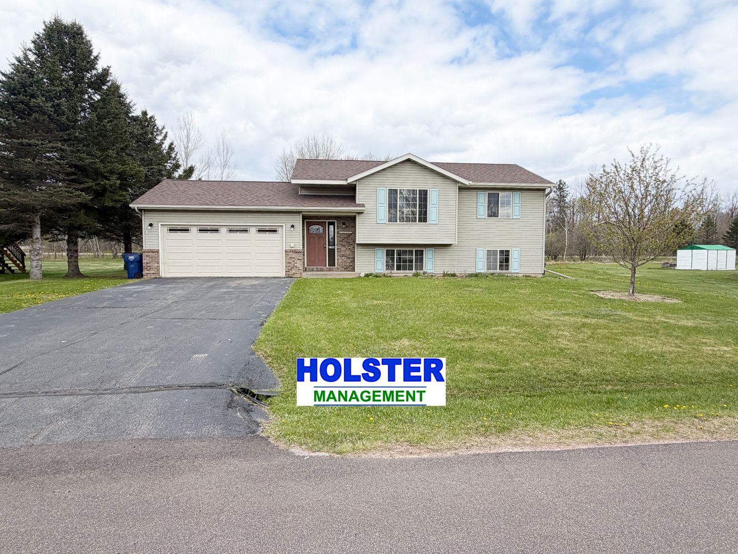 Weston House: 2704 Parkway Lane