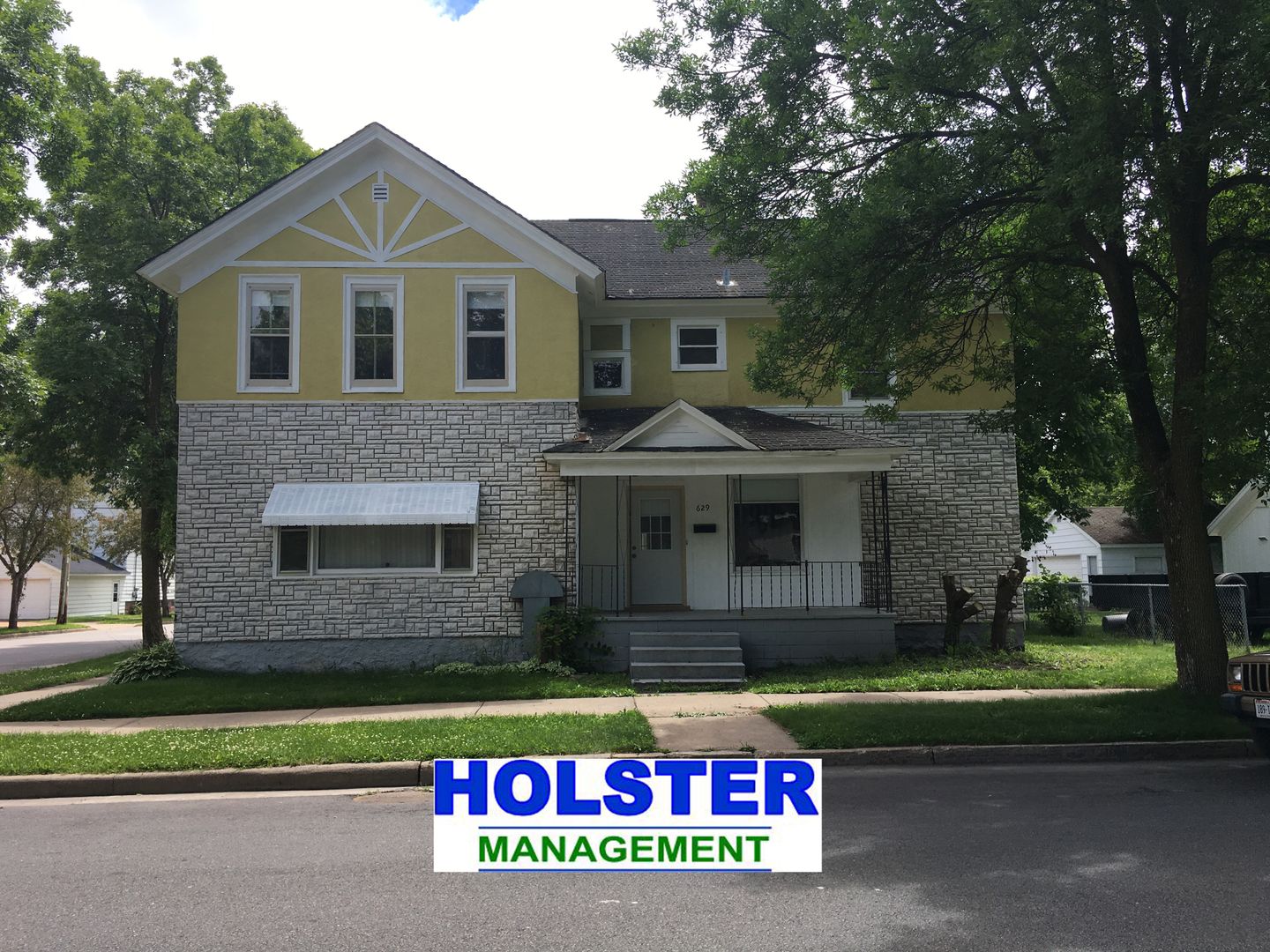 Wausau House: 629 McClellan Street