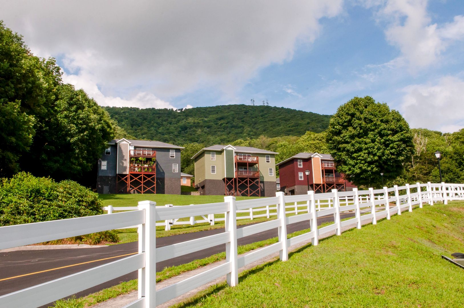 Boone Apartment: 110 Corby Ct