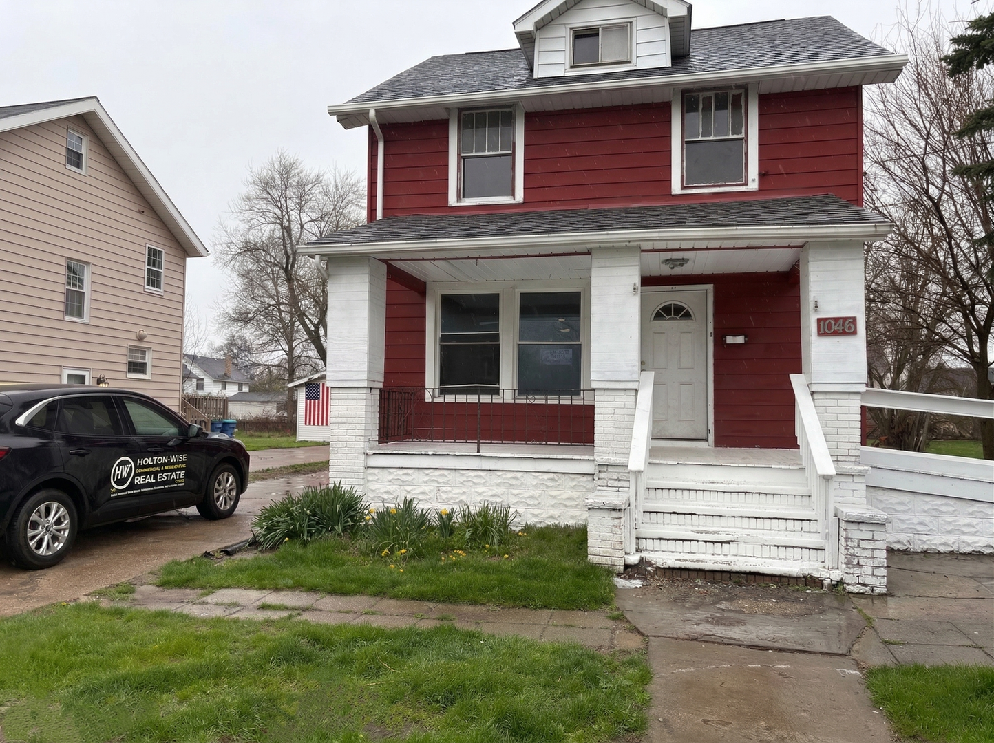 Lorain House: 1046 West 21st Street