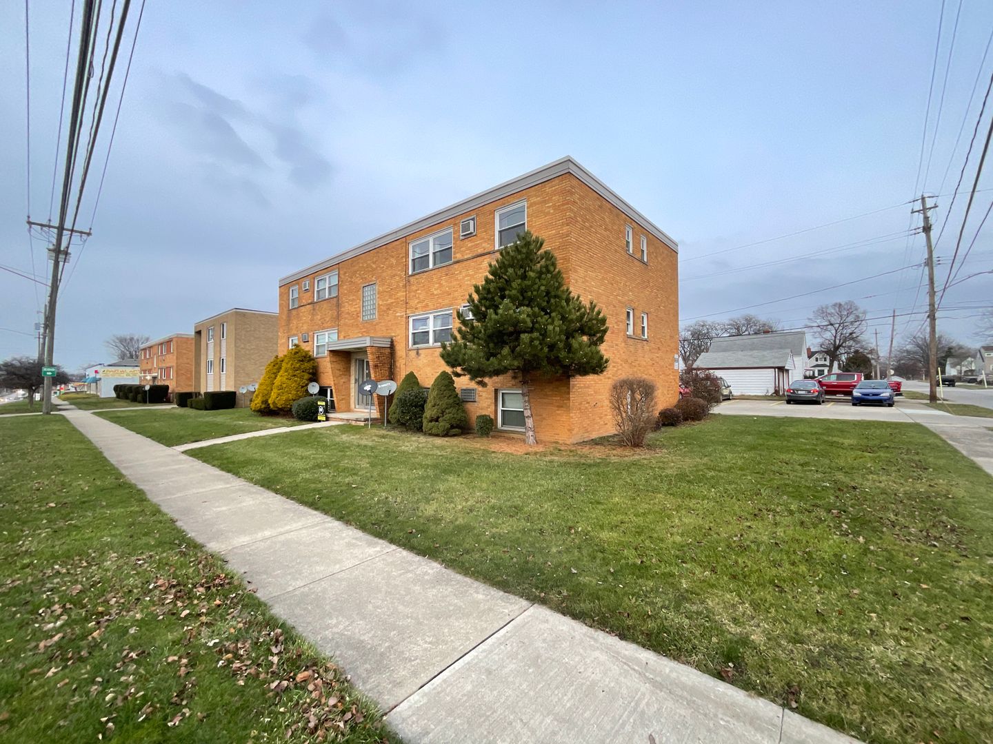 Brooklyn Apartment: 4339 Ridge Road