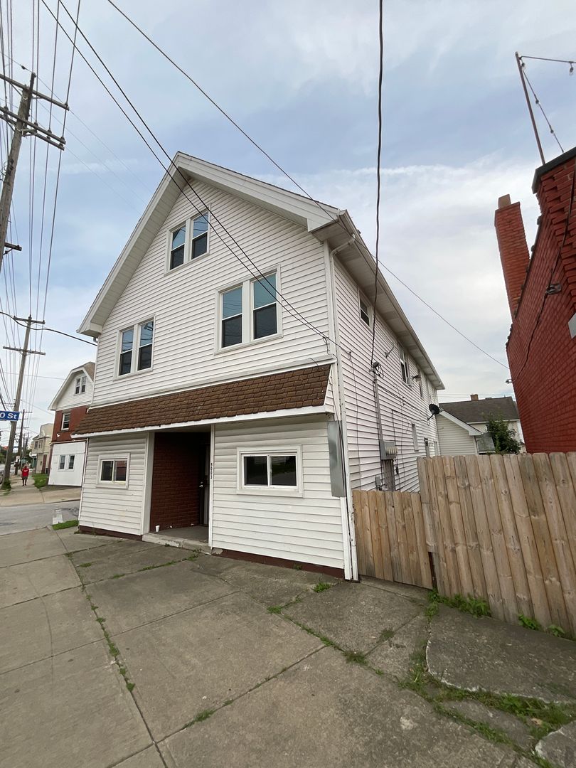 Cleveland Apartment: 9003 Denison Avenue