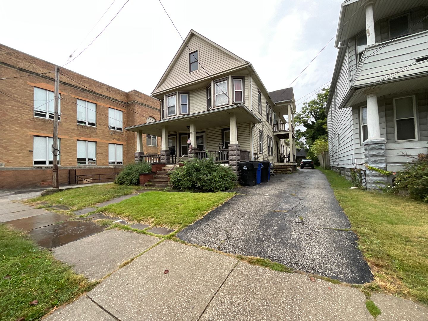 Cleveland Apartment: 6807 Worley Avenue