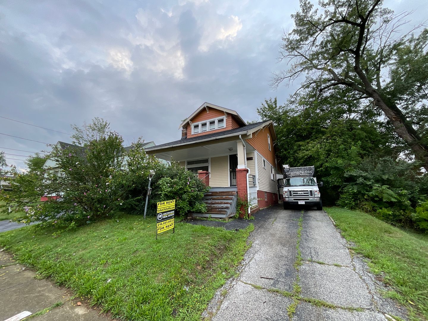 Garfield Heights House: 4384 East 136th Street