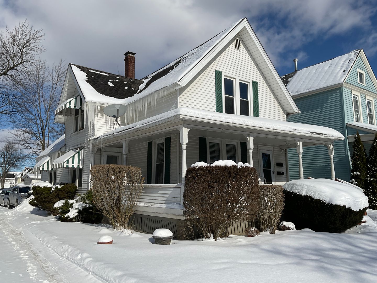 Elyria Apartment: 211 5th Street