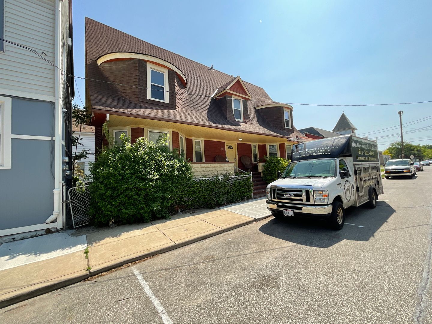 Lakewood Apartment: 12705 Thrush Street