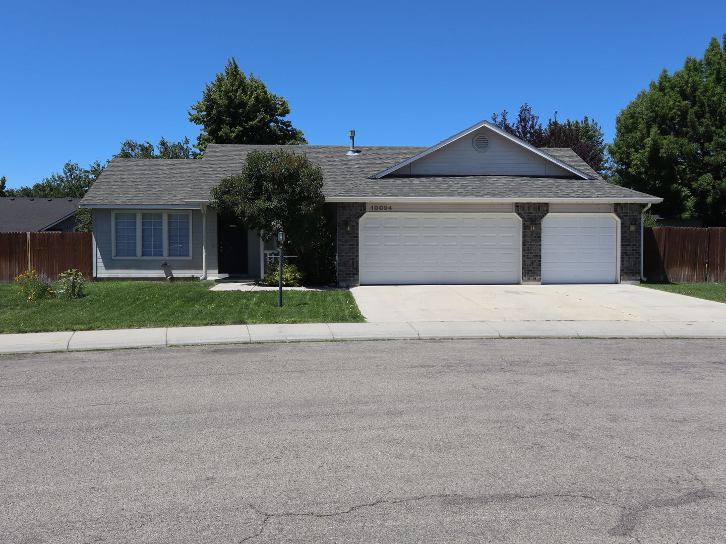 Boise House: 10094 Rhett