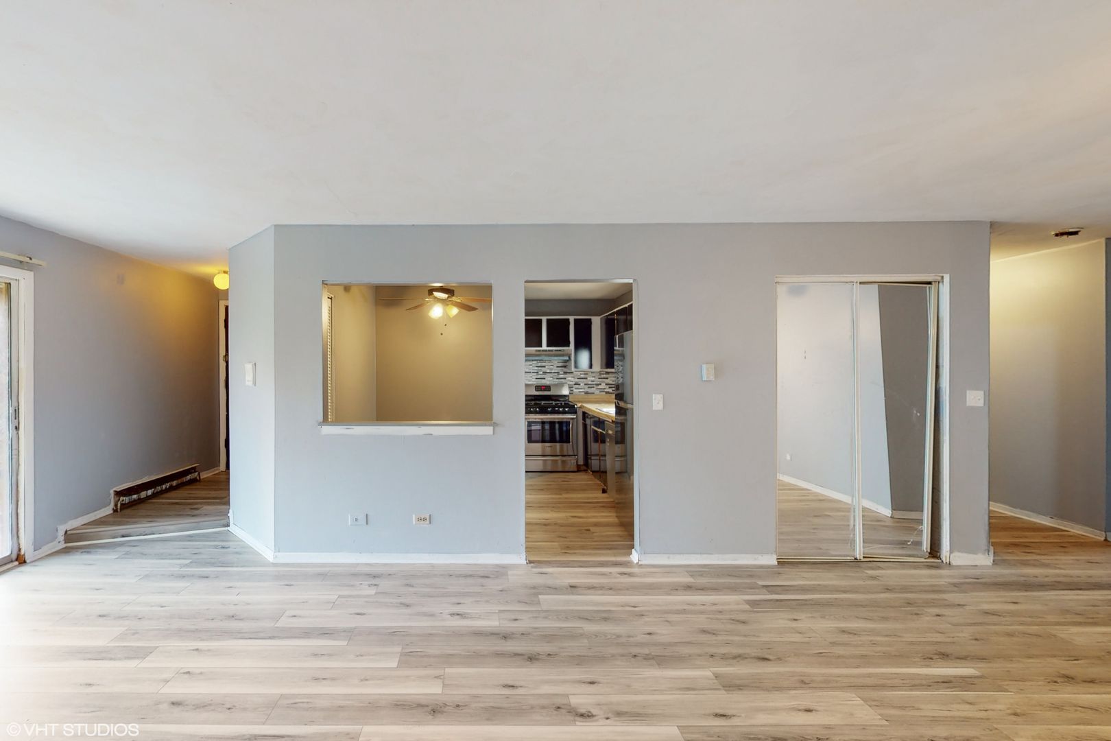Woodridge Apartment: 2504 Waterbury