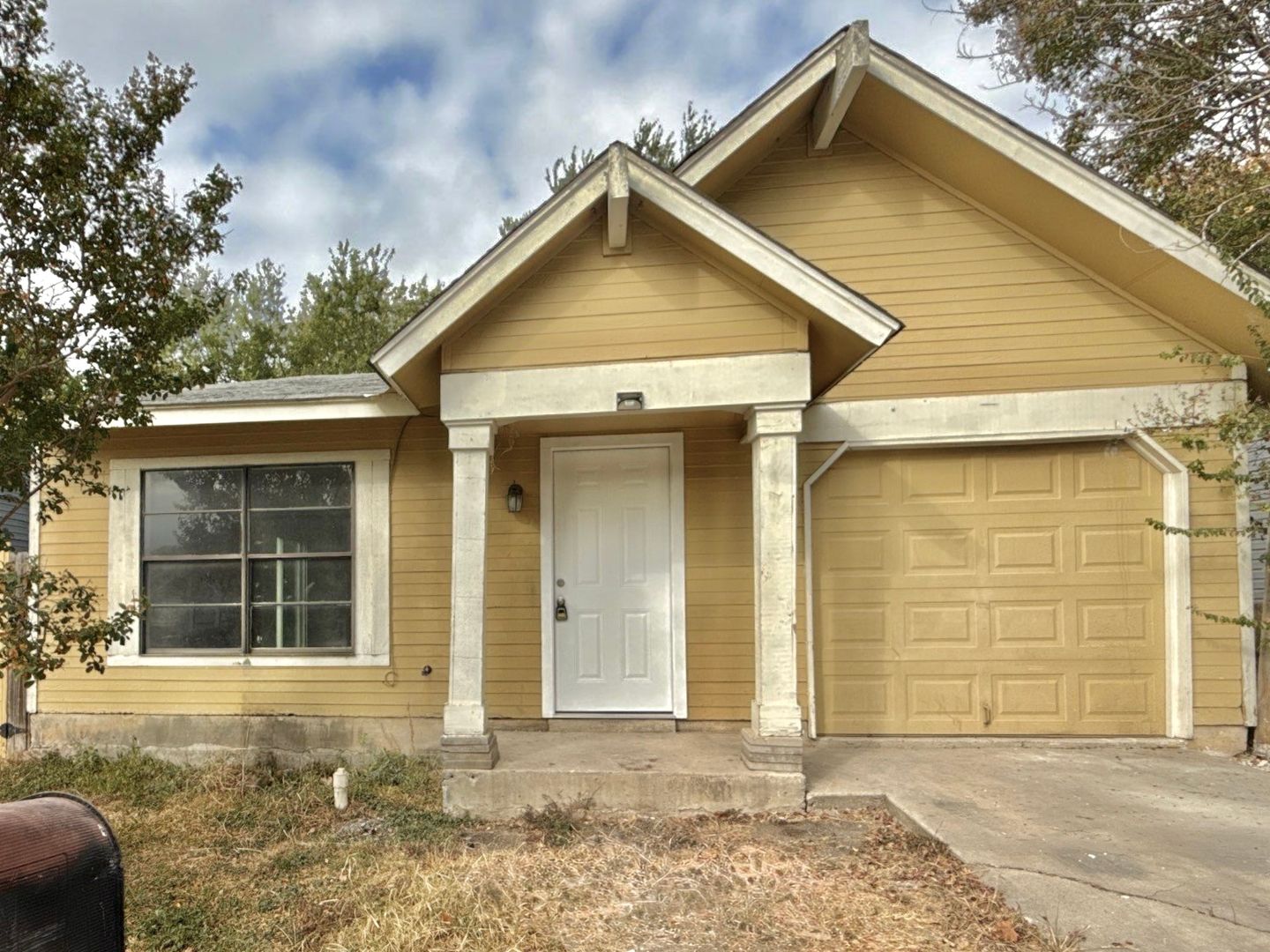 San Antonio House: 4315 Lehman