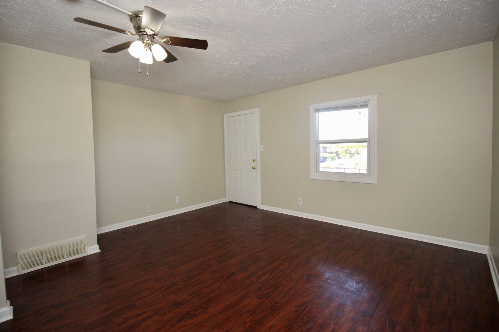 Louisville Apartment: 1820 San Jose Ave