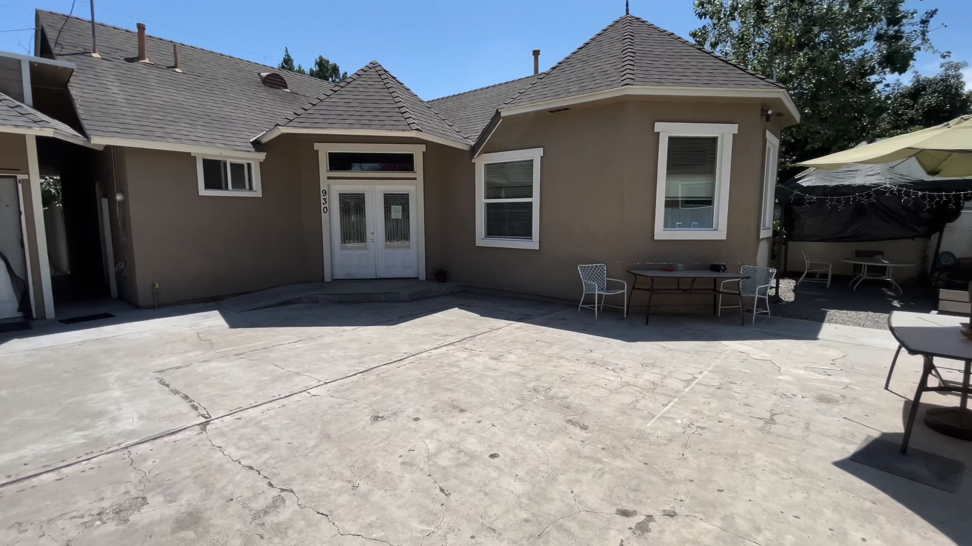 Anaheim House: 930-A West North Street