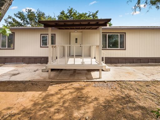2534 N Calle Segundo – Bright & Spacious Home with Covered Porch & Fenced Yard