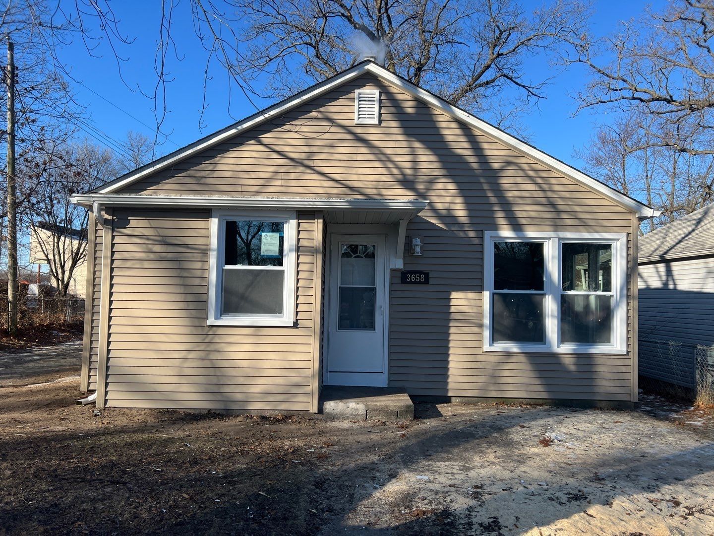 Lake Station House: 3658 California Street