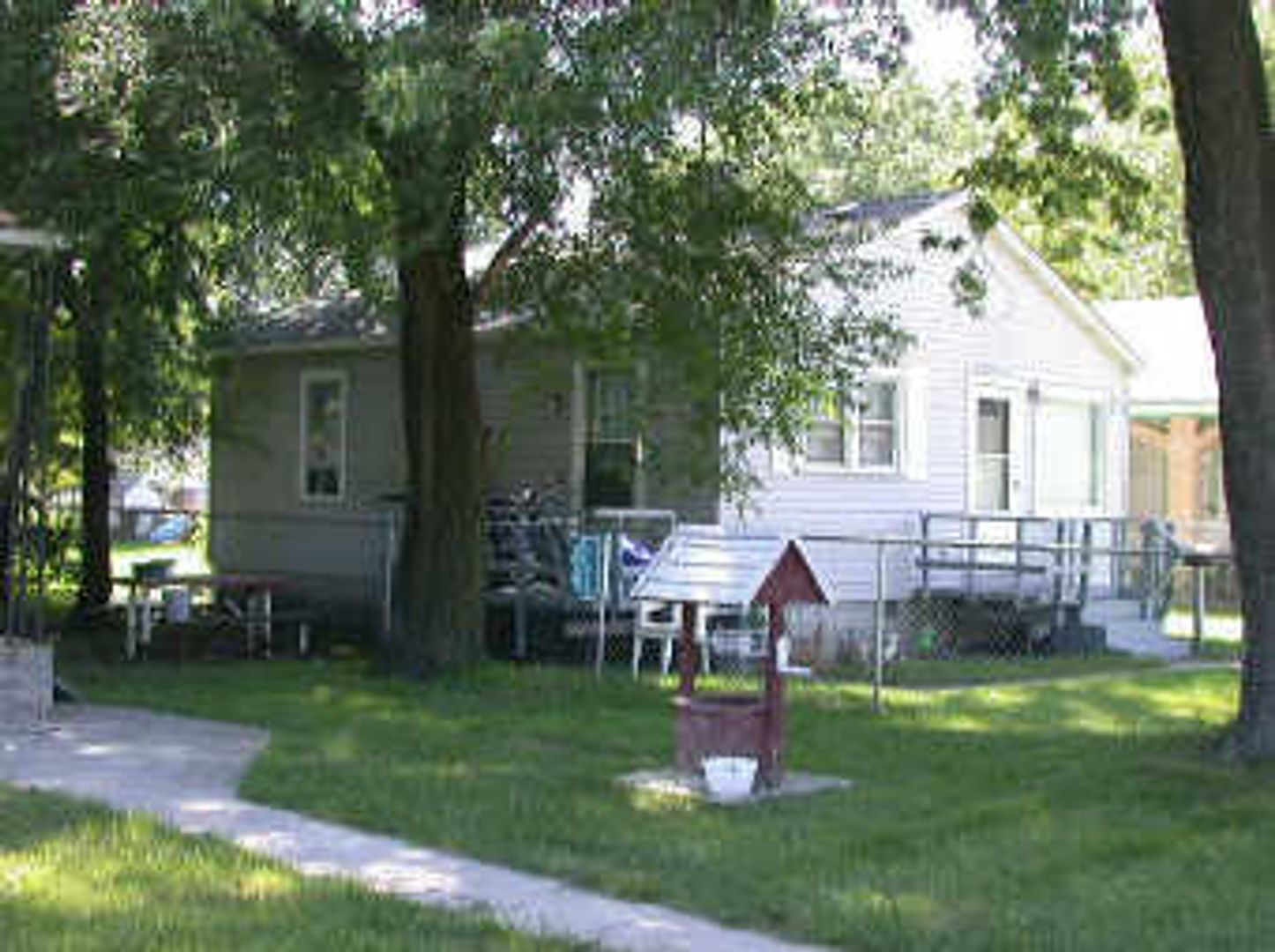 Hobart House: 223 Huber Blvd