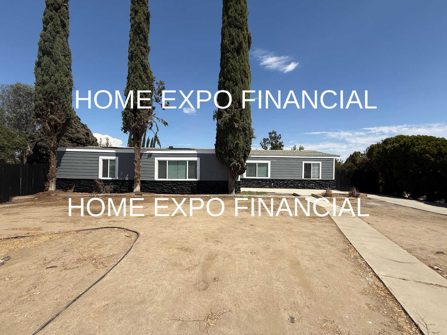 Perris House: 21660 Oak St.
