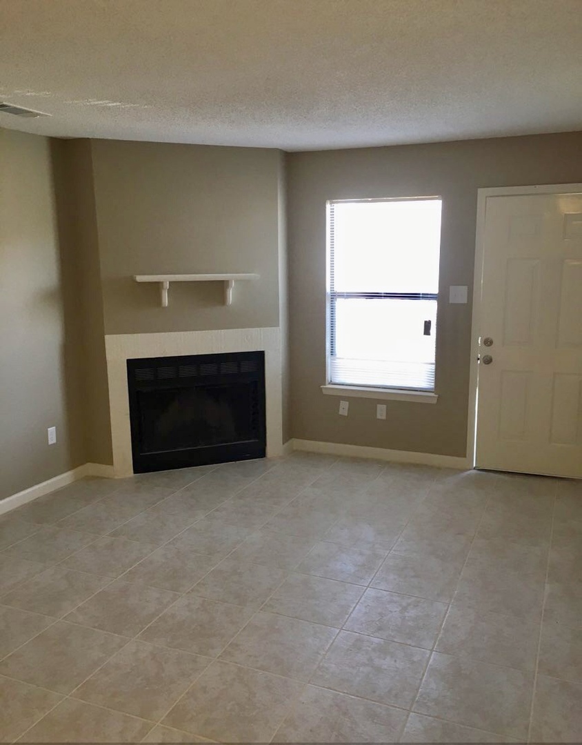 Baton Rouge Apartment: 14130 Azalea Park Ave.