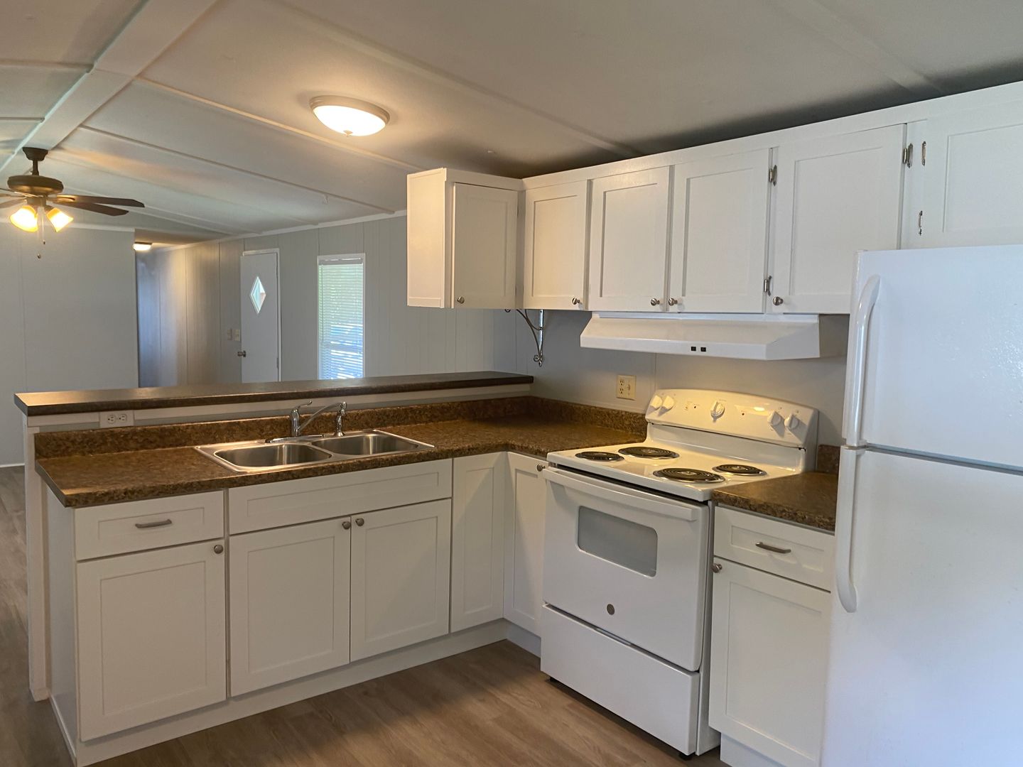 Denham Springs Apartment: 24477 Walker So. Rd.