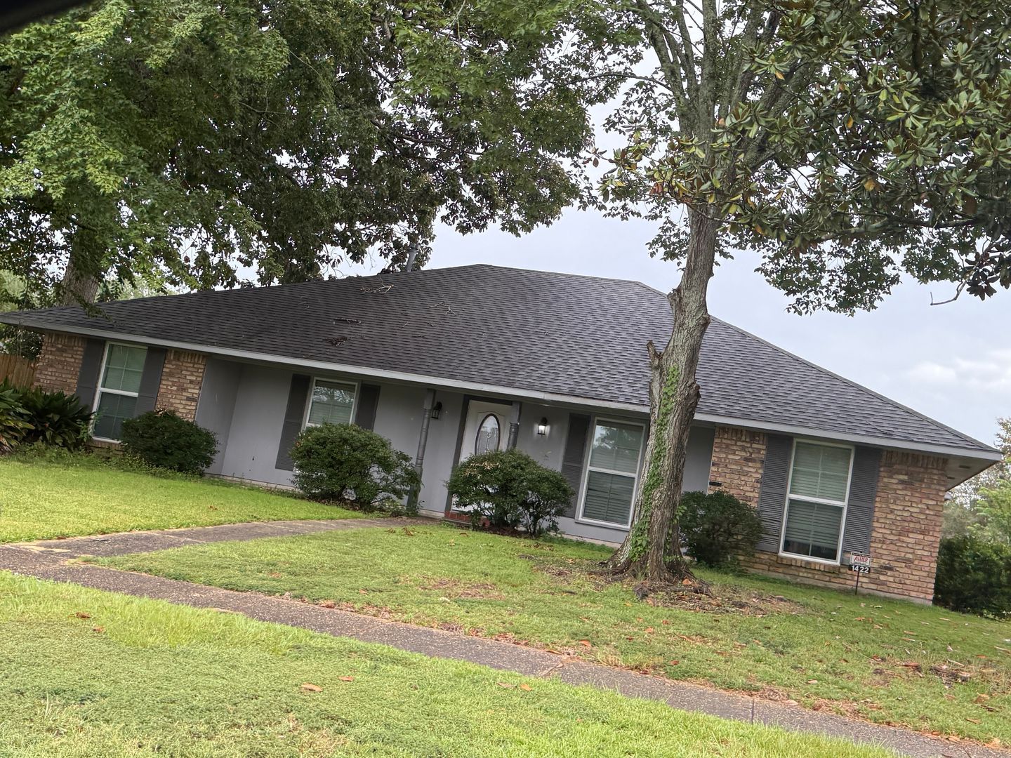 Baton Rouge House: 1422 Stoneliegh Dr.