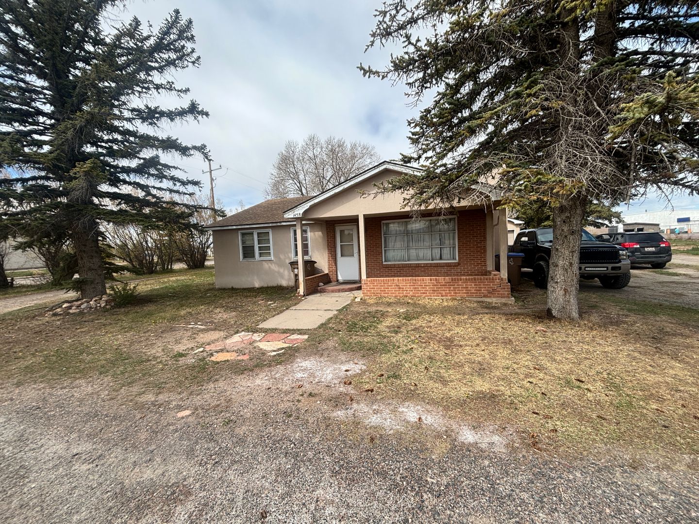 Laramie House: 1458 McCue St.