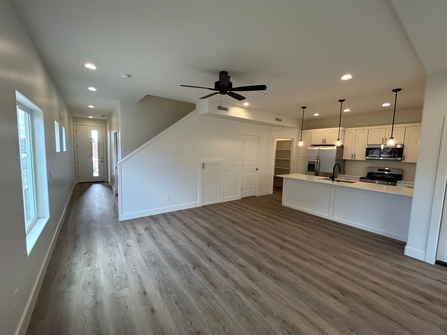 Open Concept! 4 Bed, 2.5 Bath, 2 Car Garage