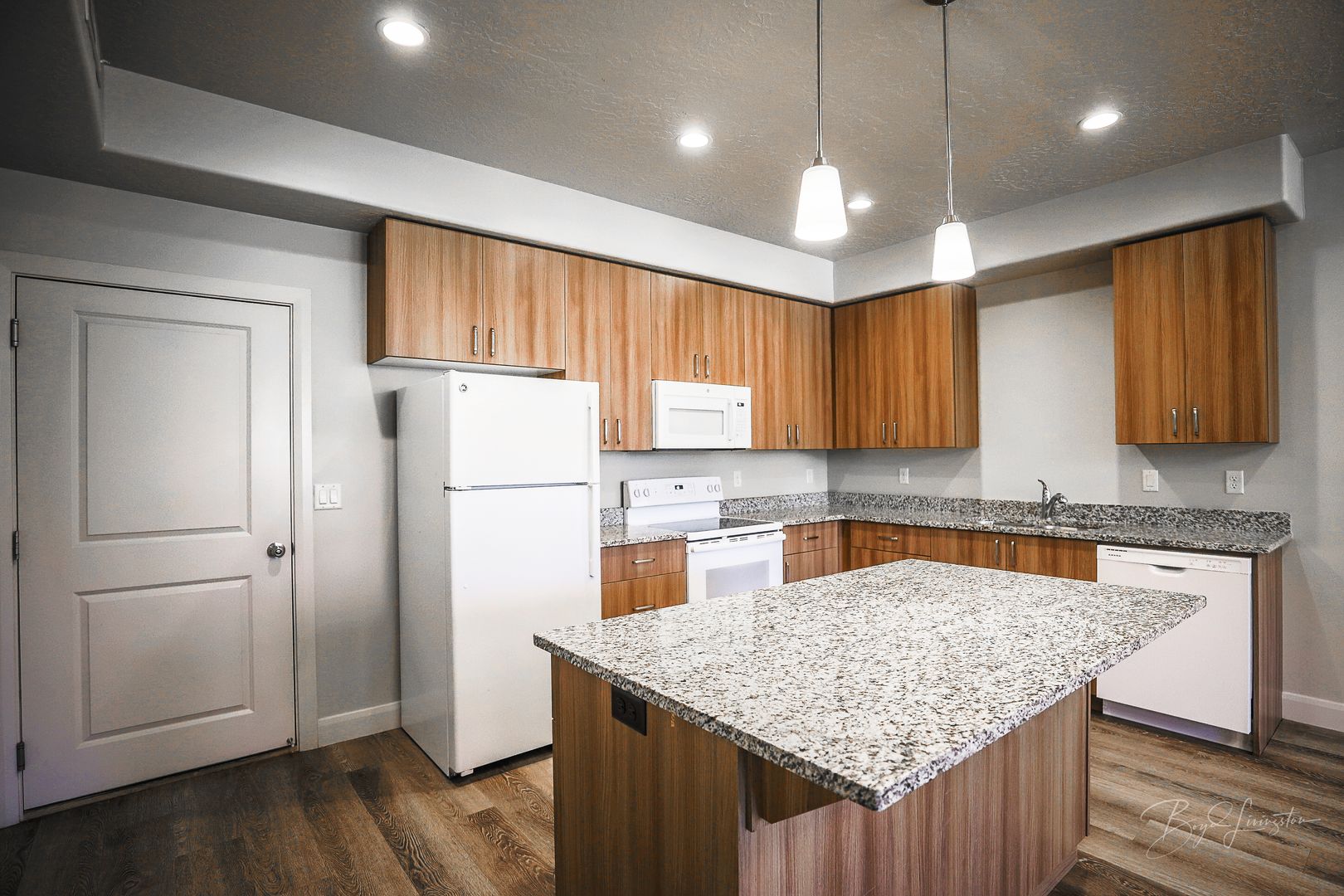 Cambria 21 7 of 12