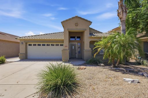 Spacious 4 Bed Home with Swimming Pool - Laredo Ranch! – photo 1