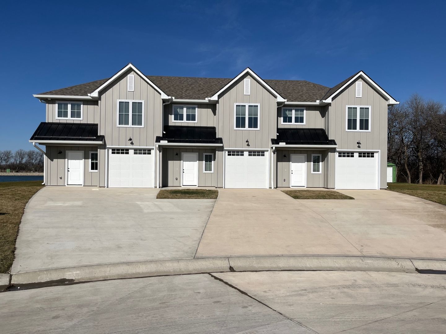 WARRENSBURG Apartment: 81 SE 381 RD