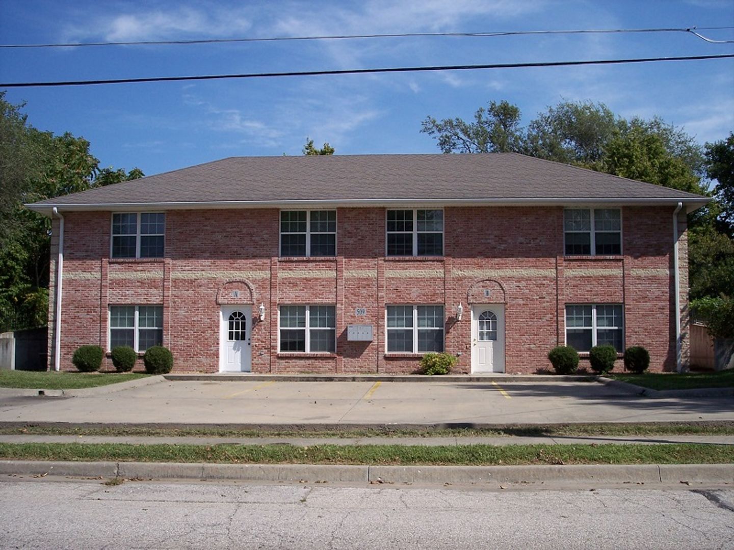Warrensburg Apartment: 509 Shotwell St