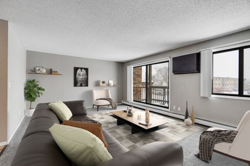 SPACIOUS 2 BEDROOM – photo 1