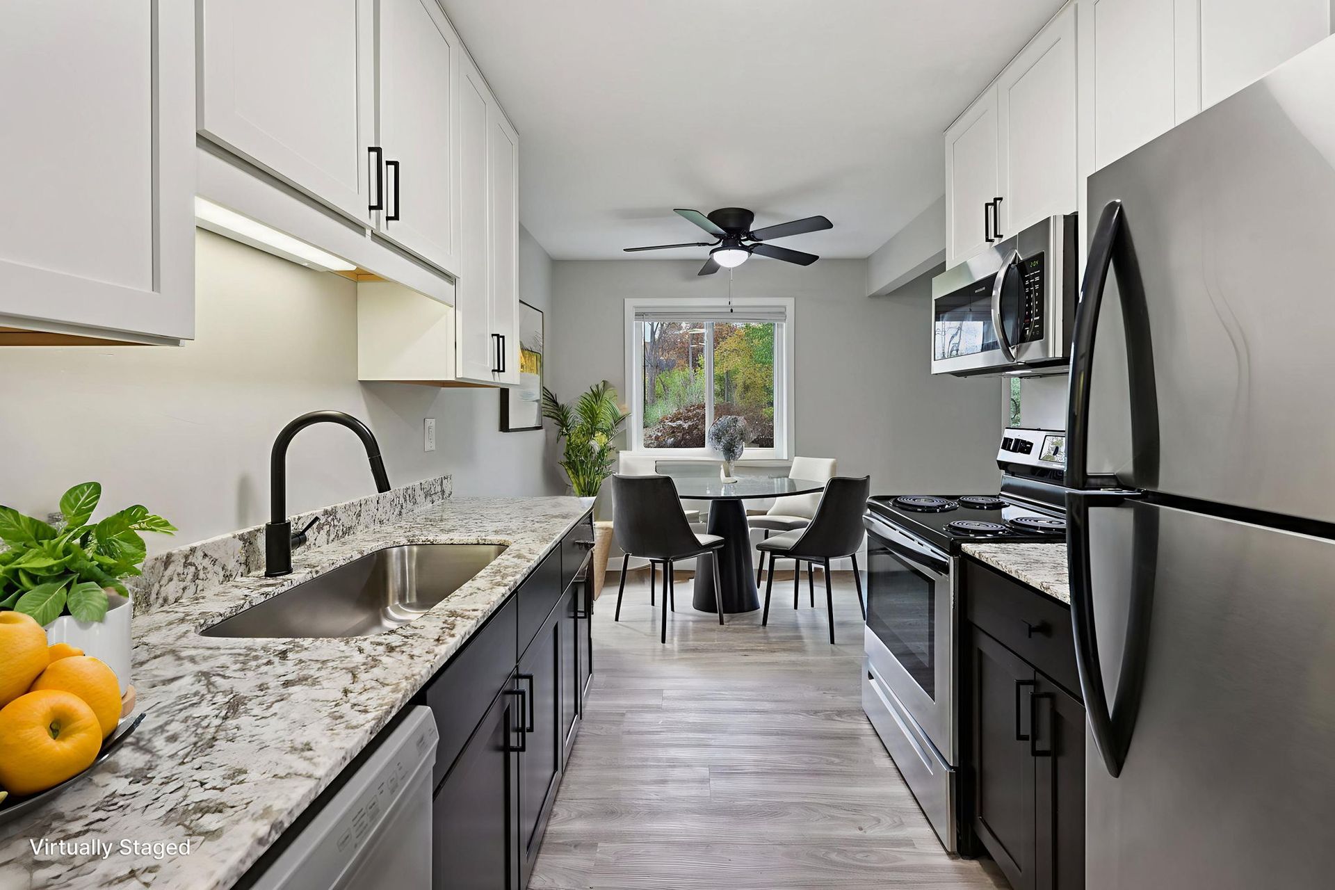 Little Canada Apartment: 180 - 210 County Road B2 E