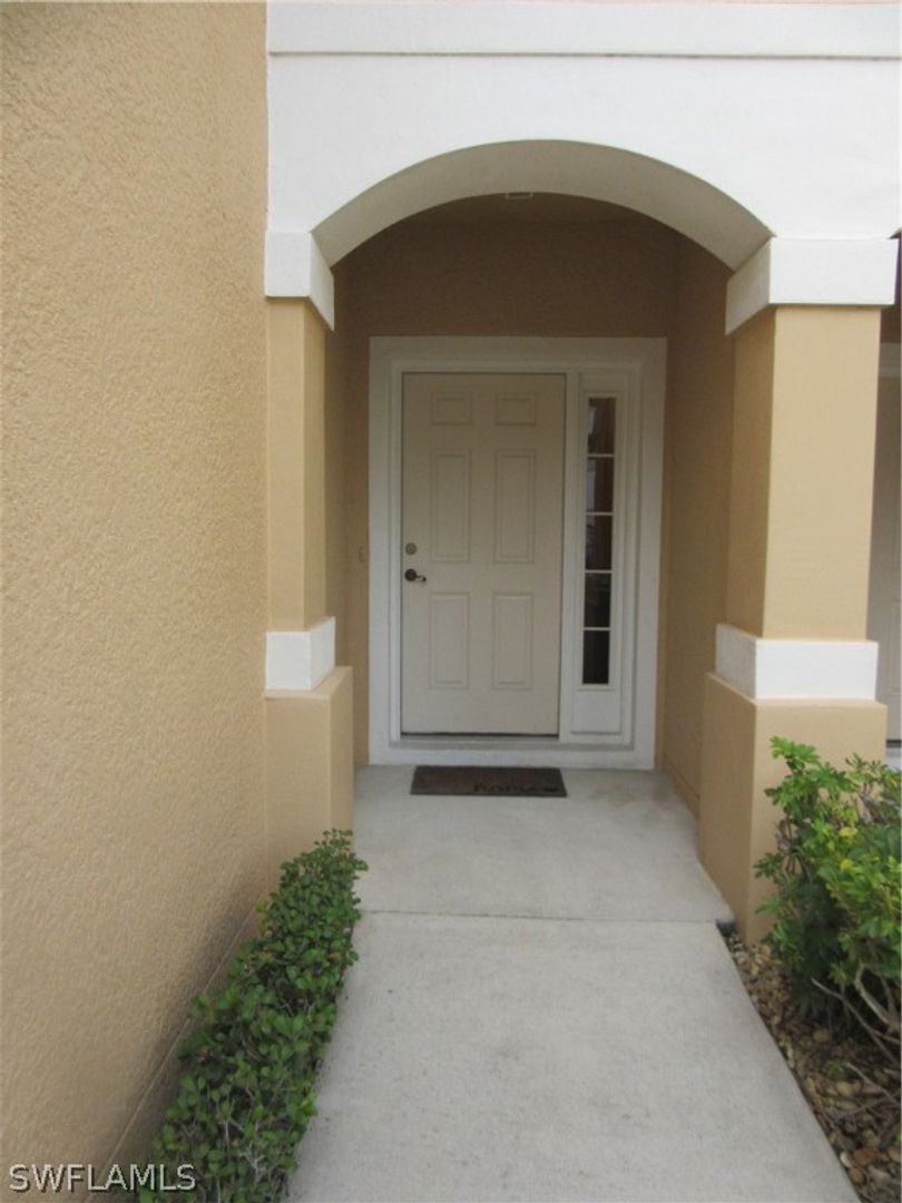 Fort Myers Condo: 8310 Village Edge Cir #3 Fort Myers, FL 33919