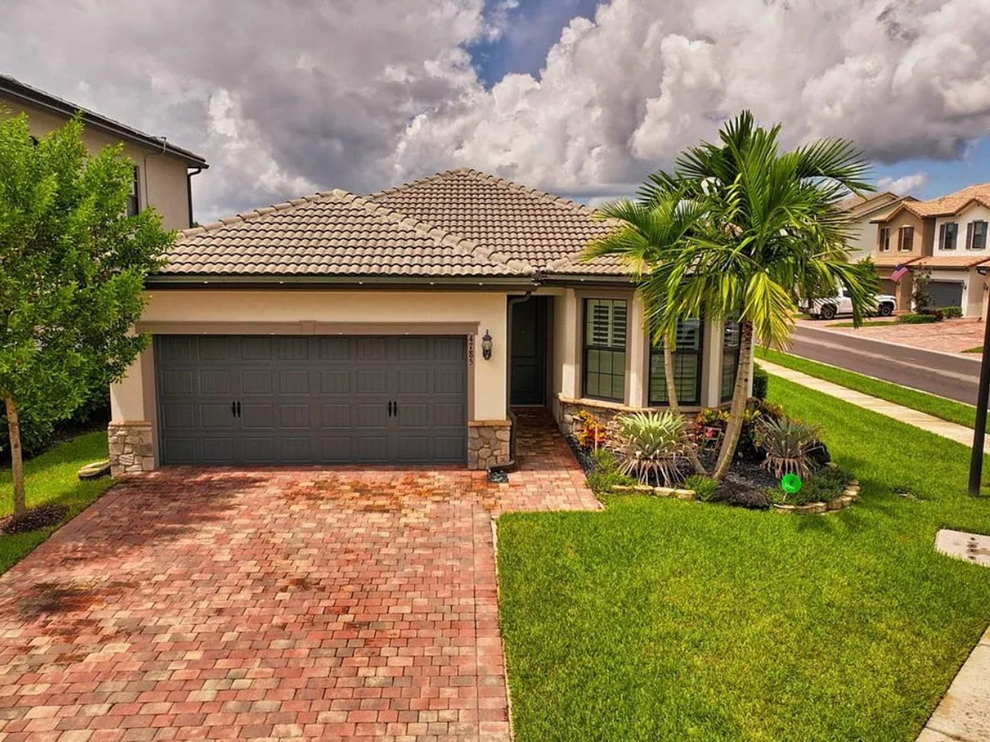Lake Worth House: 4785 San Fratello Cir