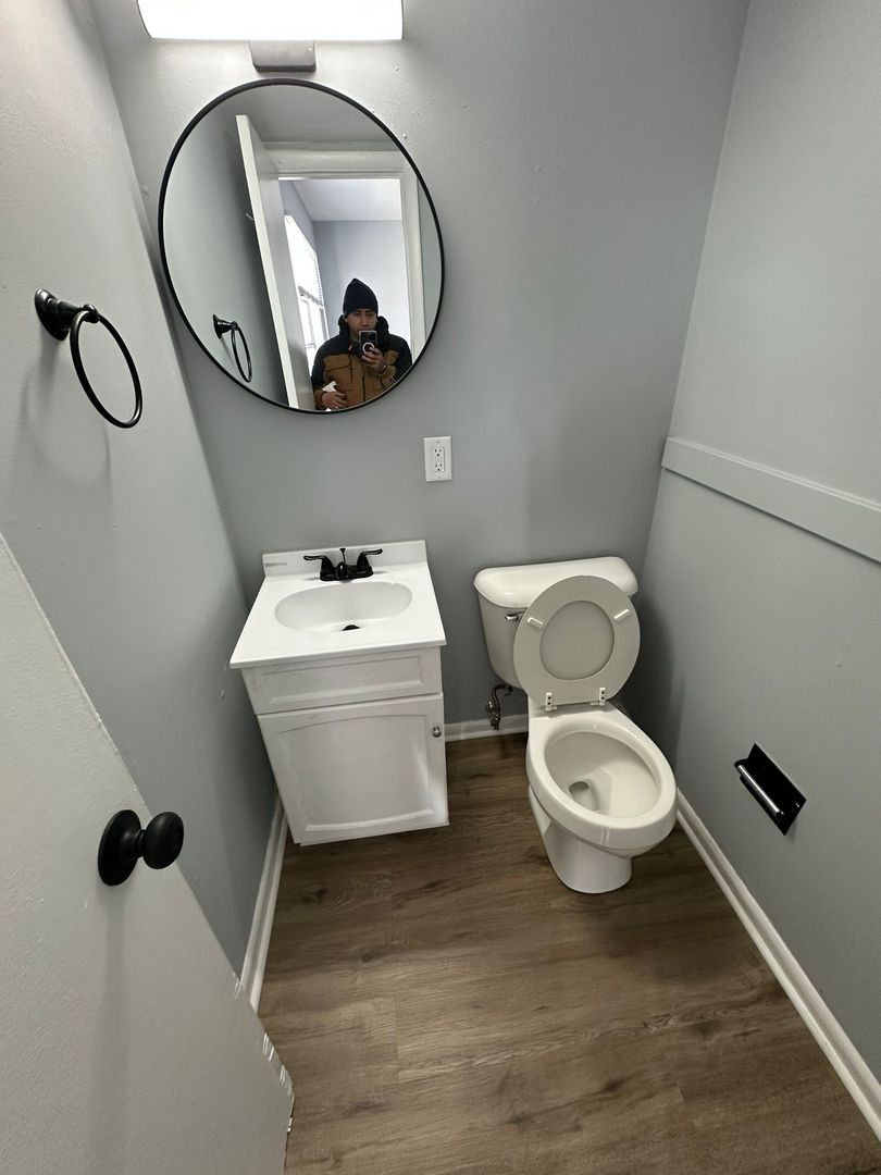 Champaign Apartment: 800 S Mattis Ave