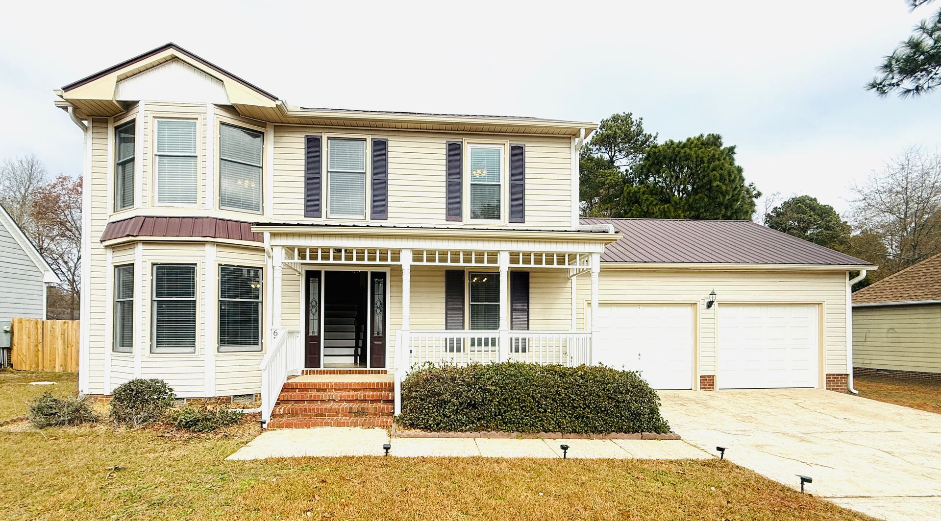 Fayetteville House: 6224 Lake Trail Dr