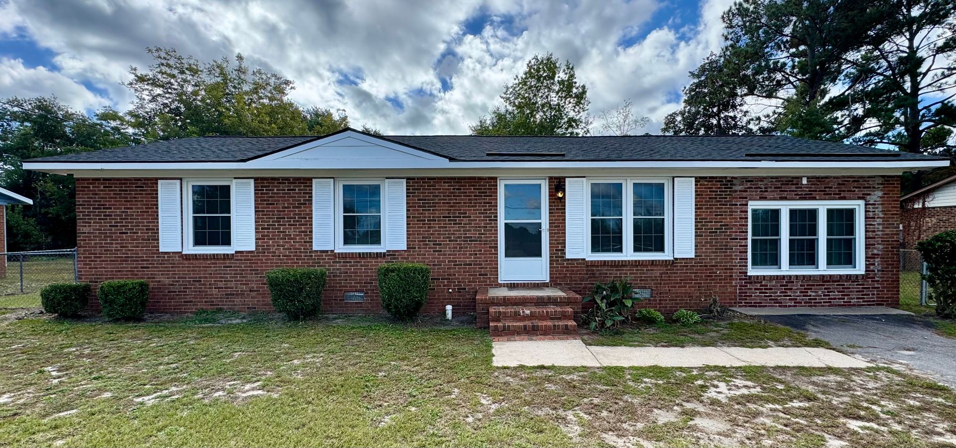 Spring Lake House: 703 Odell Rd