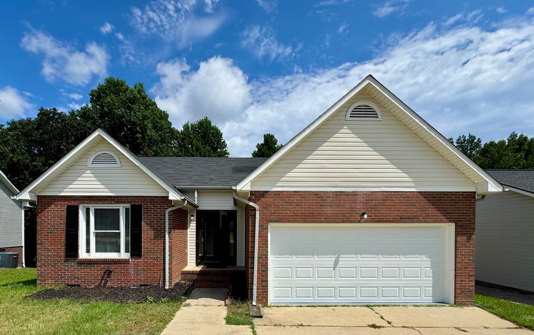 Fayetteville House: 5724 Randleman Street