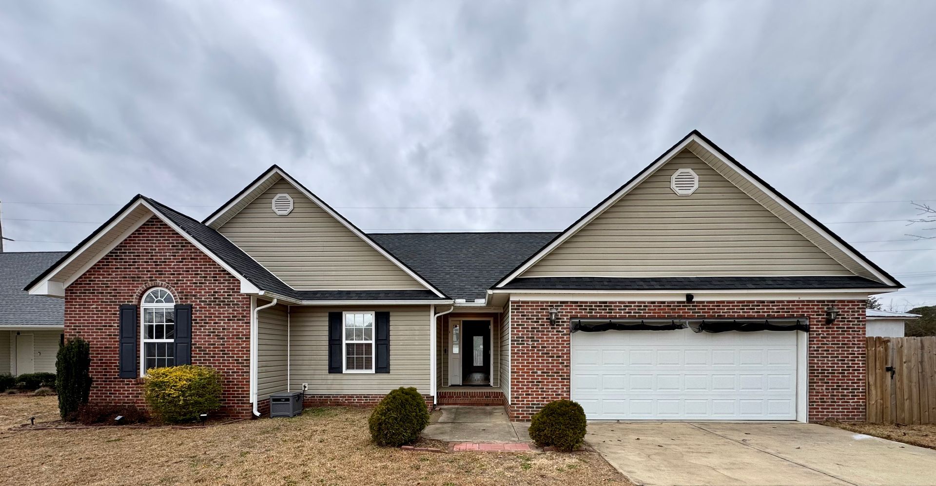 Fayetteville House: 2202 Foster Gwin Ln