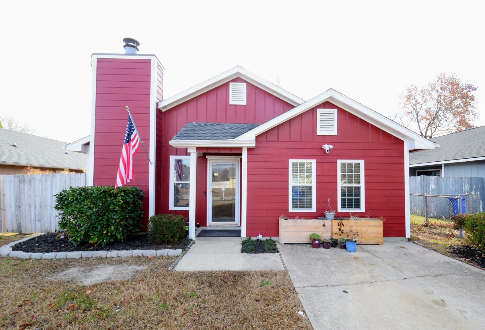 Fayetteville House: 733 Mosswood Lane