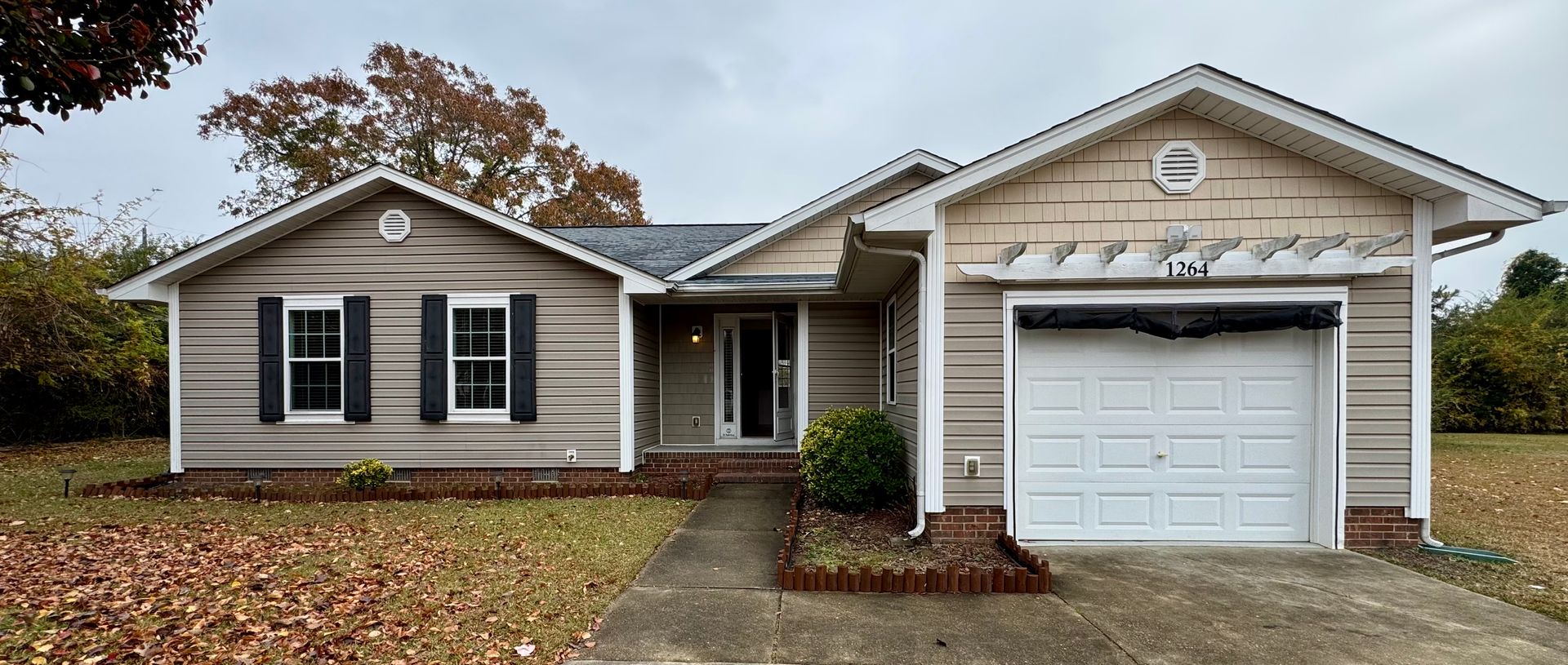 Fayetteville House: 1264 Bromley Dr.