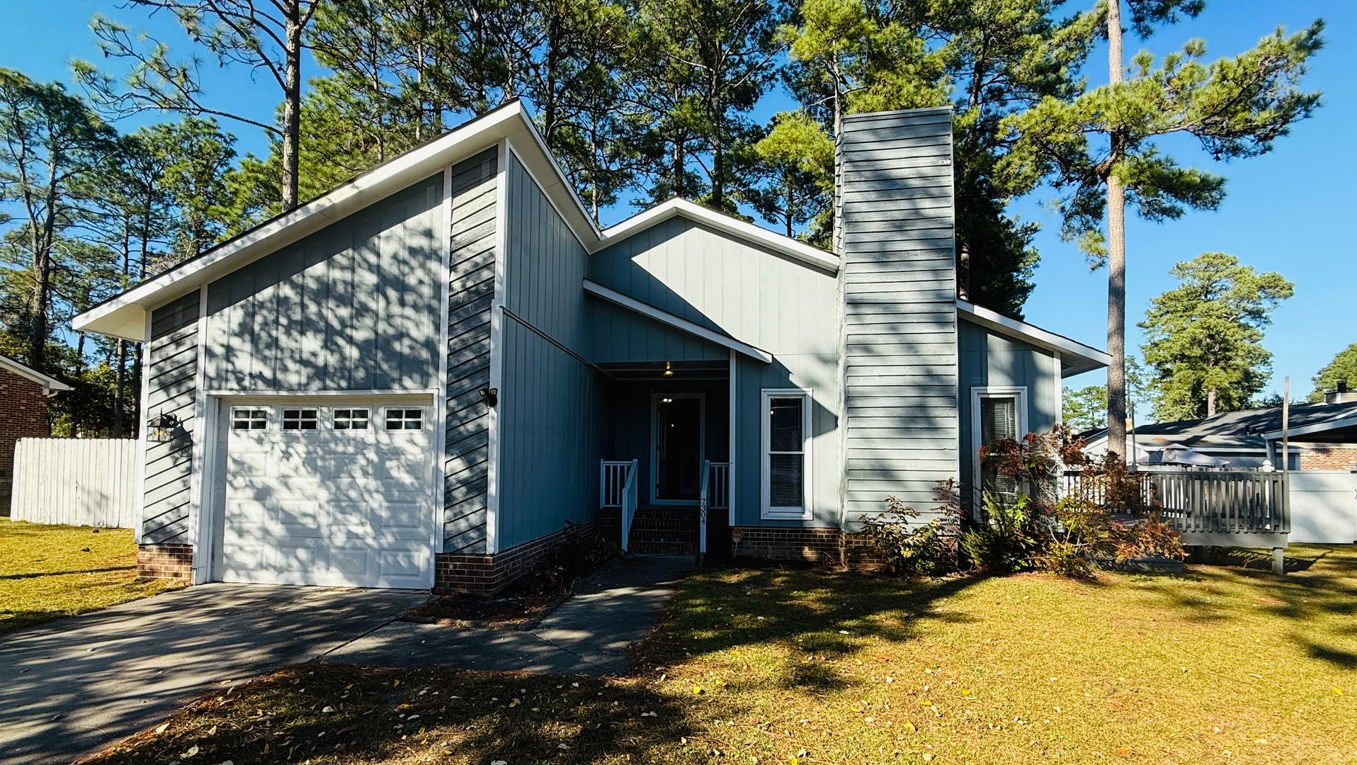 Fayetteville House: 7304 Avila Dr