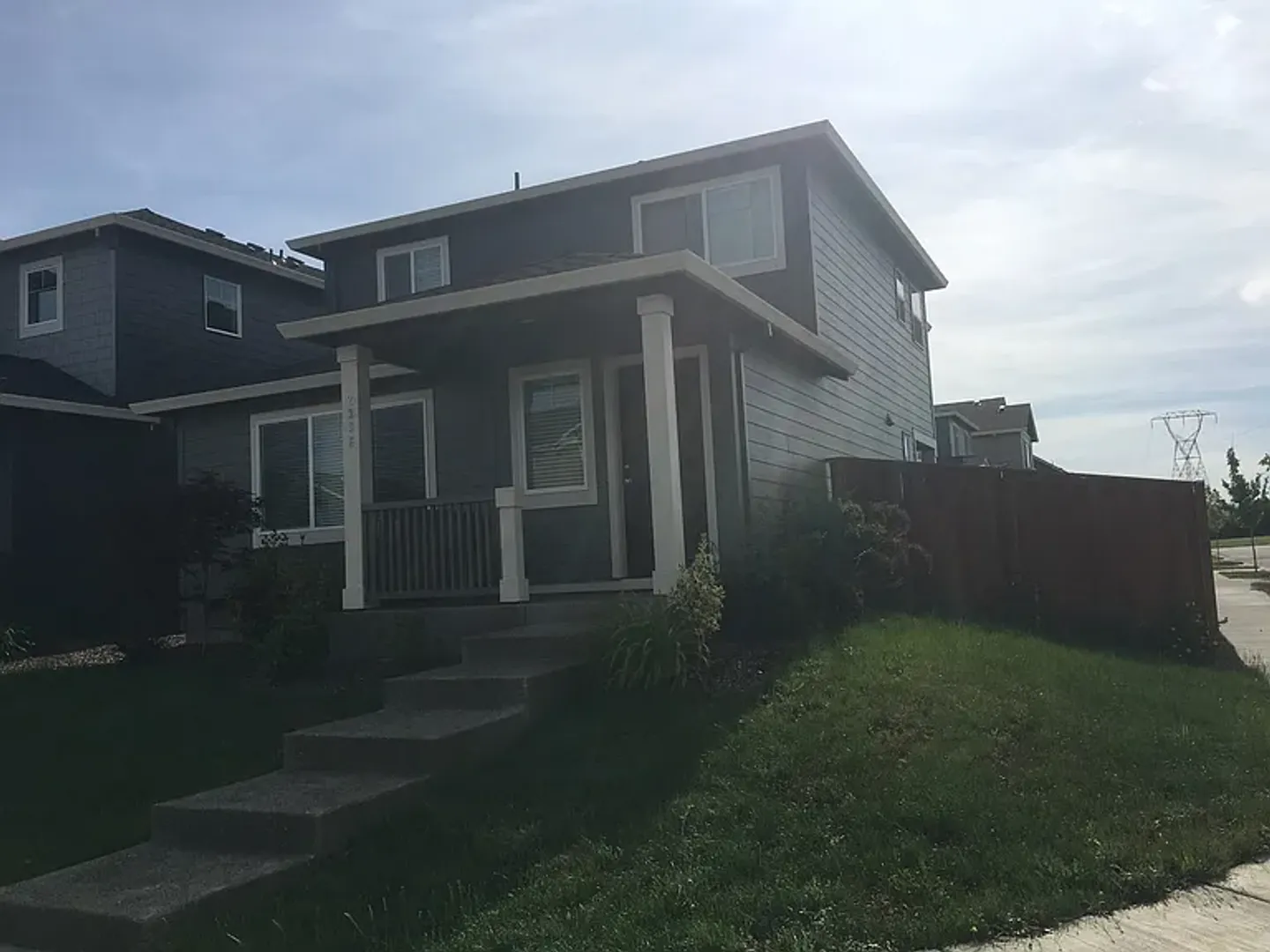 Albany House: 2396 NW Sunny Ln