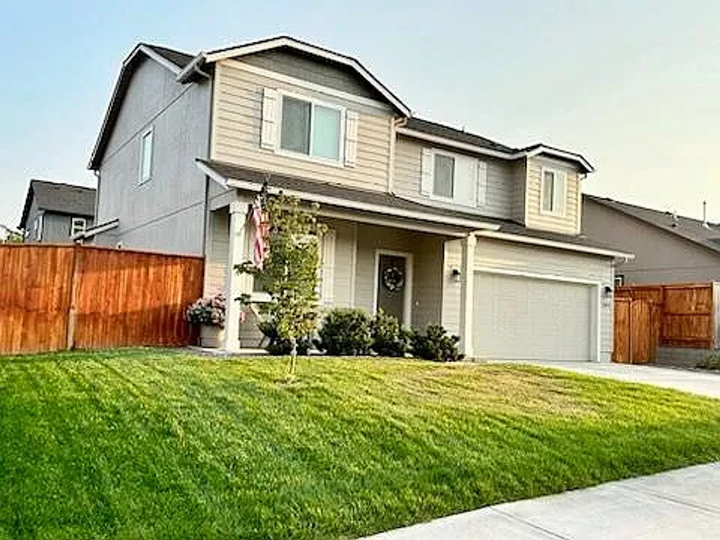 Albany House: 2384 23rd Ave. NW