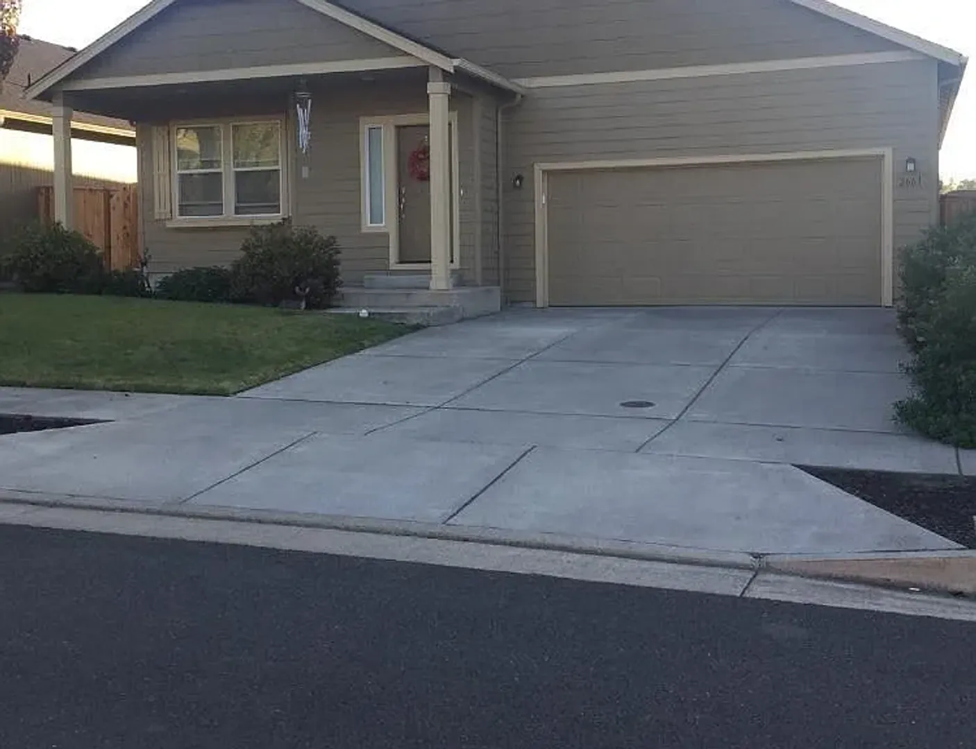 Albany House: 2661 NW Brianna St.