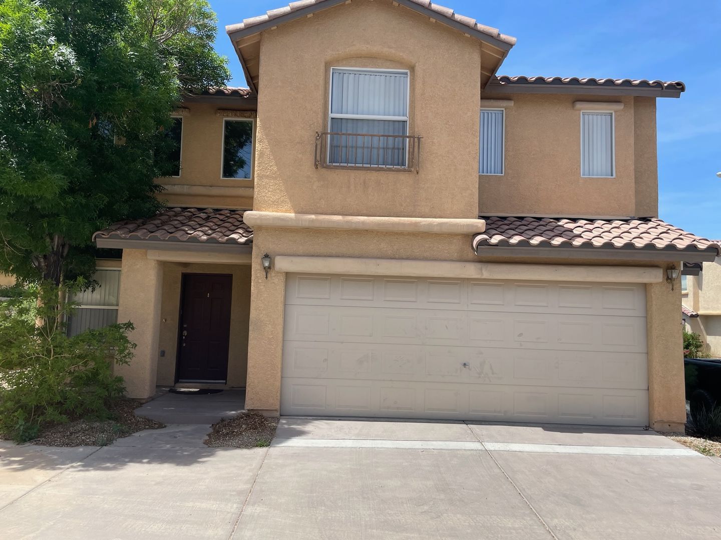 Las Vegas House: 951 Cantabria Heights Avenue