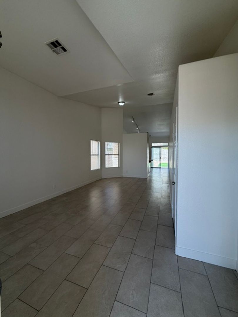 3433 Golden Sage Dr 2 of 12