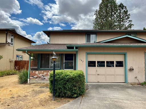 Duplex In South Corvallis Cul-De-Sac – photo 1