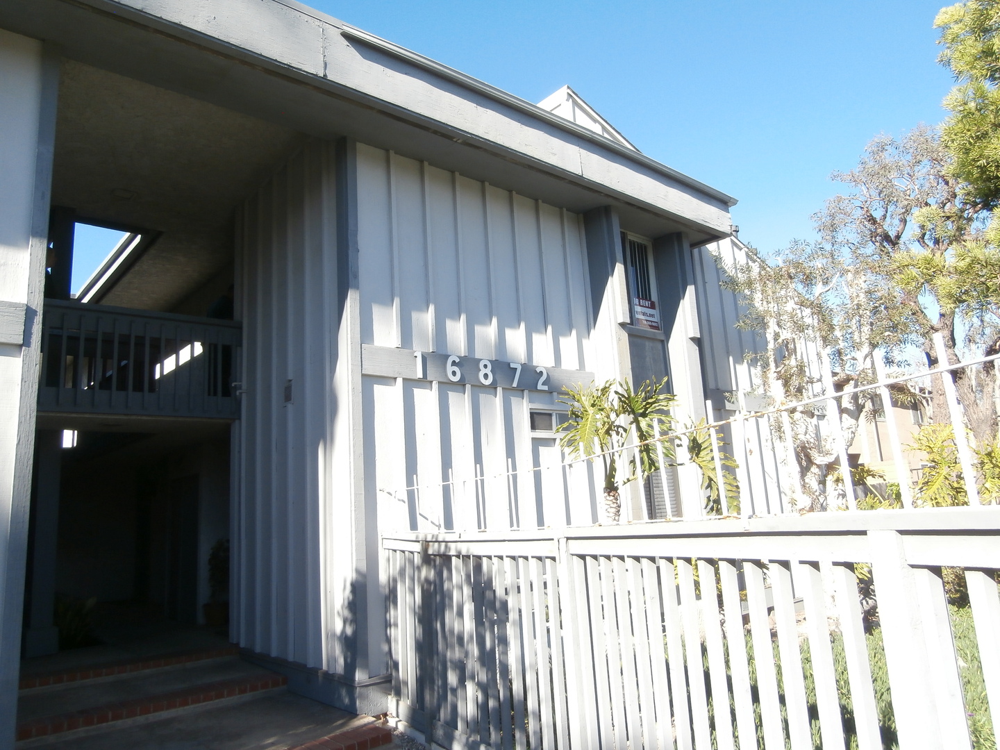 Huntington Beach House: 16872 Pacific Coast Highway #205