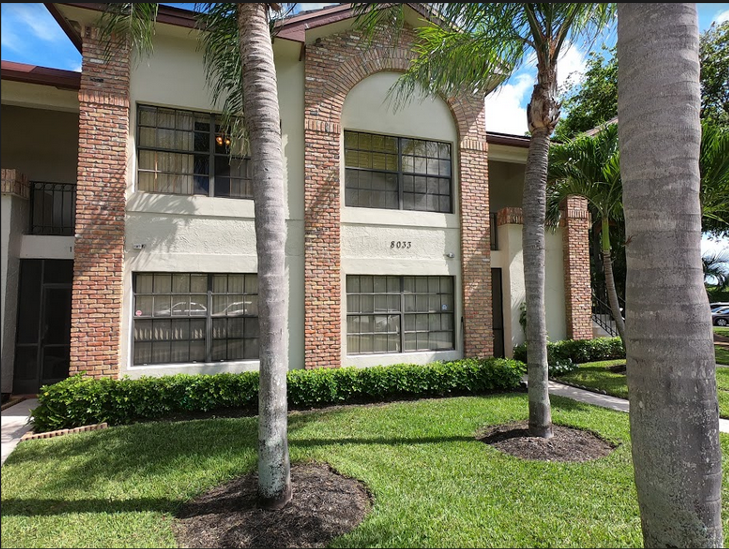 Boynton Beach Condo: 8033 Aberdeen Dr. #201