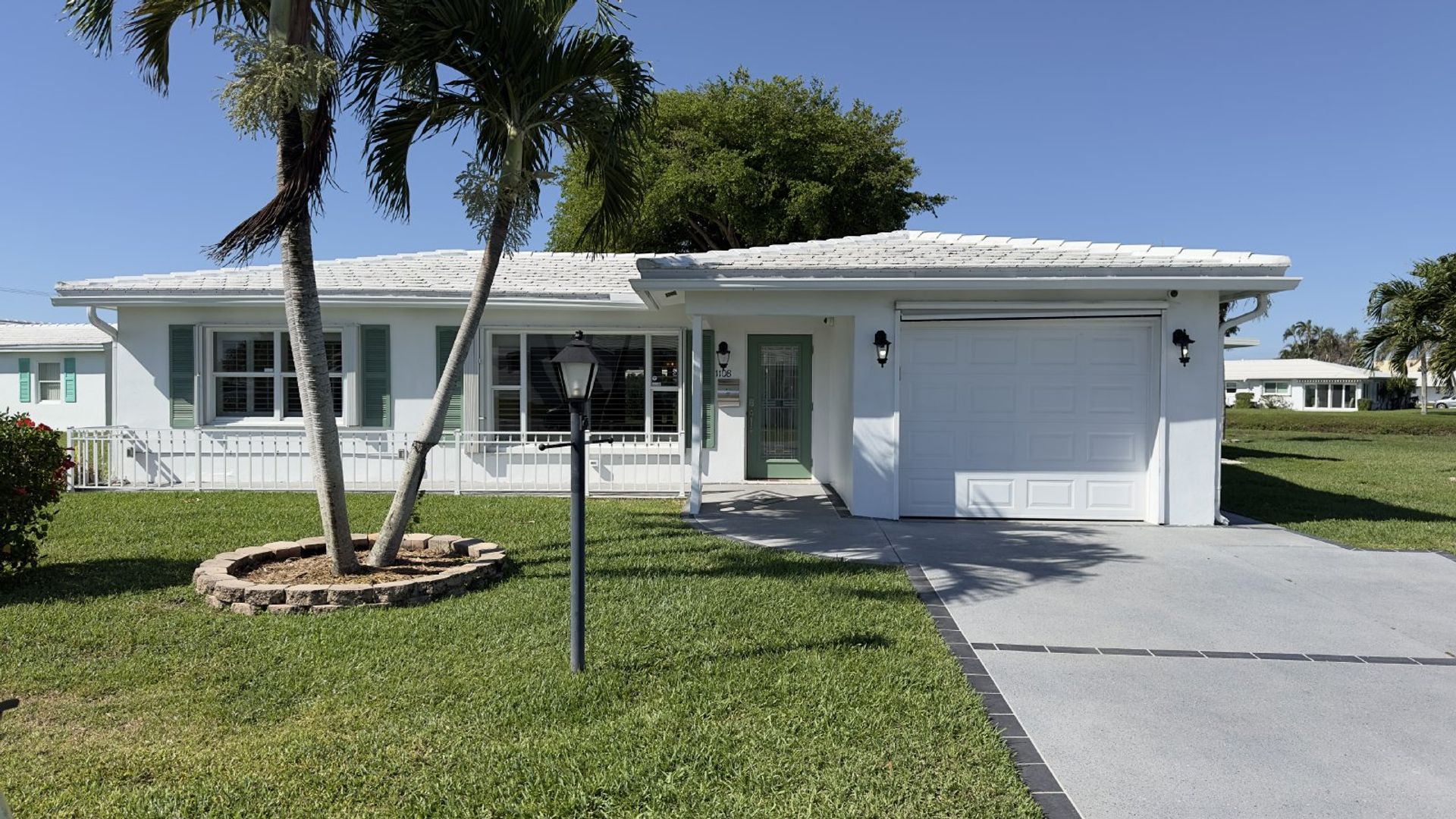 Boynton Beach House: 1108 Ocean Avenue